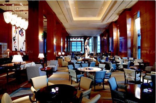 отель The Ritz-Carlton Tokyo бар